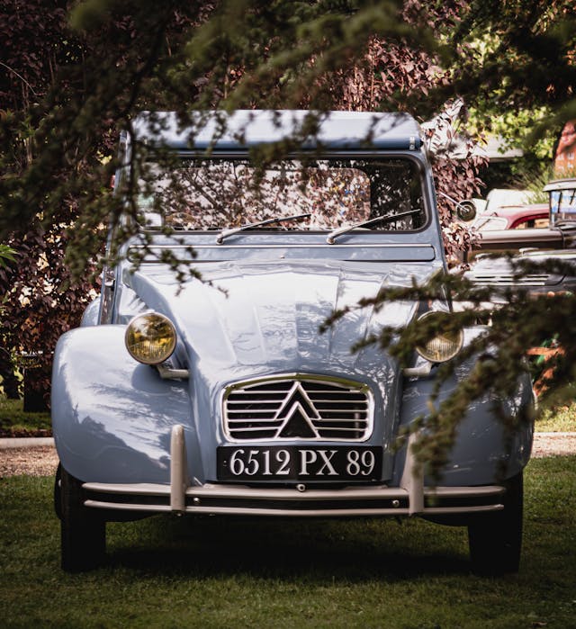 Vintage Citroen 2CV